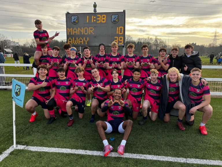 Peartree Cleaning renews sponsorship of Chelmsford Rugby Club U16 kit