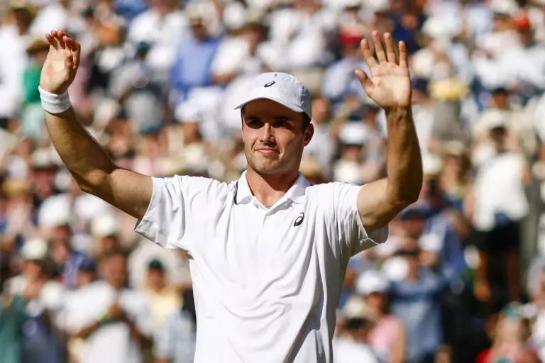 The Dream Ends on Centre Court: Arthur Fery’s Historic Wimbledon Fairytale Halted by Ruthless Alexander Zverev