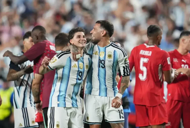 Argentina 3-1 Switzerland (AET): Álvarez Stunner Rescues Reigning Champions in Kansas City Thriller