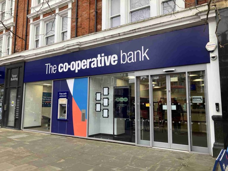The Co-operative Bank Launches £300 Switching Incentive for Community Organisations