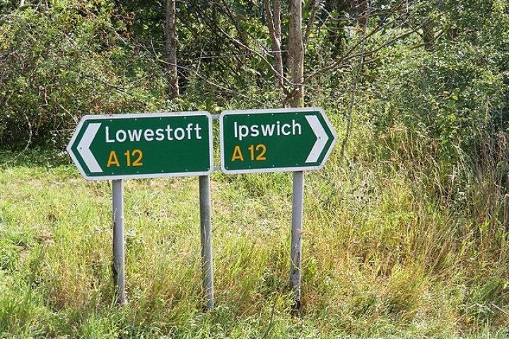 Roadsign_on_A12_The_Street_Farnham_-_geograph.org_.uk_-_1406499.jpg