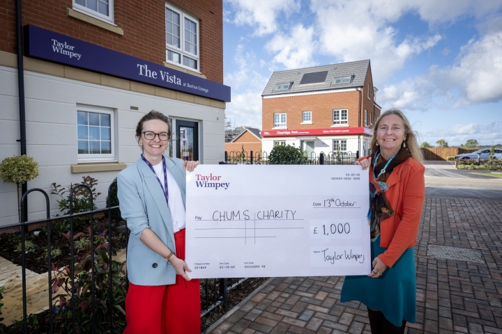 Taylor-Wimpey-awards-Bedfordshire-and-Barton-mental-health-charity-with-1000-community-prize-scaled.jpg