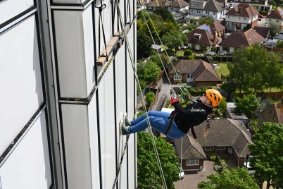 Verity-Verdana-and-Caroline-Rivers-abseiling-for-Neptune-childrens-ward-Jon-Webber-scaled.jpg