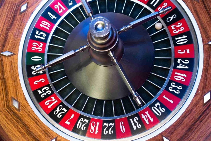 roulette-1003120_1920.jpg